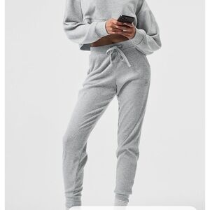 ALO Yoga Muse Sweatpants
